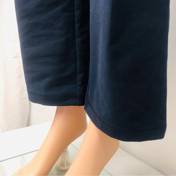 Lands End Navy Stretch Travel Pants - Picture 10 of 15